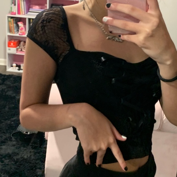 Black crop top - Picture 2 of 2